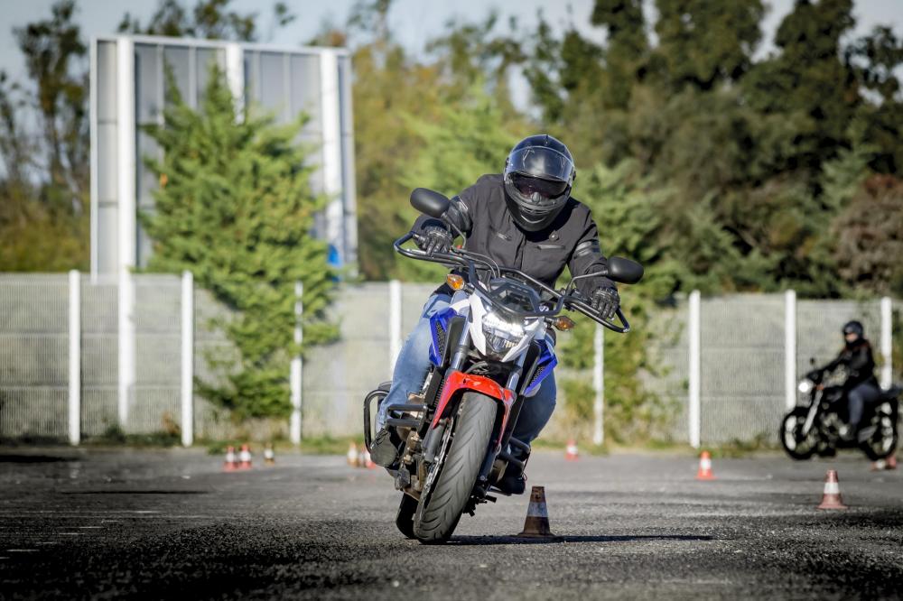 passage permis moto